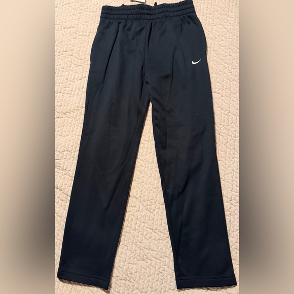 Nike Kids Black Sweatpants - Picture 5 of 6